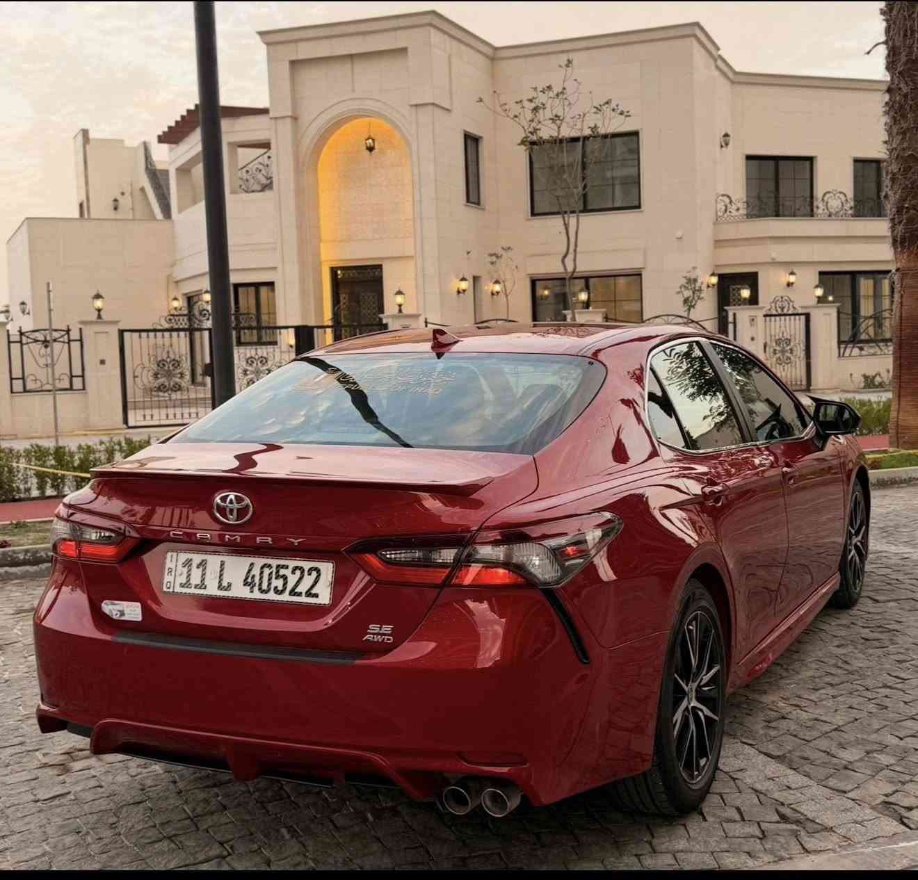 السلام عليكم
� للبيع تويوتا كامري 2023 أمريكي  اربعة سلندر  2500
بجم كبس صور حادث داخل منشور ضرر فقط طخة بسيطة بالتكمه جهة اليمنة  بدون (دواخل).. صبغ فقط تكمه جهة اليمنه + بارد بجاملغ ليسرة على گد شبر   
وبيه بارد بمكانات جداً بسيطة 
السونار موجود بالصور ..
ماشيه 33 الف ميل سيارة كلش جديدة ومثل مدتشوفون بالصور
حمام +بولش قبل يومين مسويلهة 

⭐ مواصفاات se

⚪ اللون: احمر مميز❤️

⚙️ المحرك: 2500

المواصفات:

✔️ شاشة لمس كبيرة
✔️ Apple CarPlay & Android Auto
✔️Auto hold 
✔️ كاميرا خلفية + حساسات
✔️ نظام رادار (تنبيه خروج المسار)
✔️ مثبت سرعة ذكي
✔️ مانع تصادم أمامي
✔️ تحكم بالمقود
✔️ كراسي جلد رياضية
✔️ إضاءة LED أمامية وخلفية
✔️ نظام صوت قوي
✔️ مكيف أوتوماتيك
✔️ أوضاع قيادة (Sport/ normal/ Eco)
وبعد بيهه اهواي تفاصيل ما ذاكرهن مكان بغداد المنصور الداوودي  .. السعر 182 وبيهة مجال  
اي أستفسار اتصل وتدلل
***********
