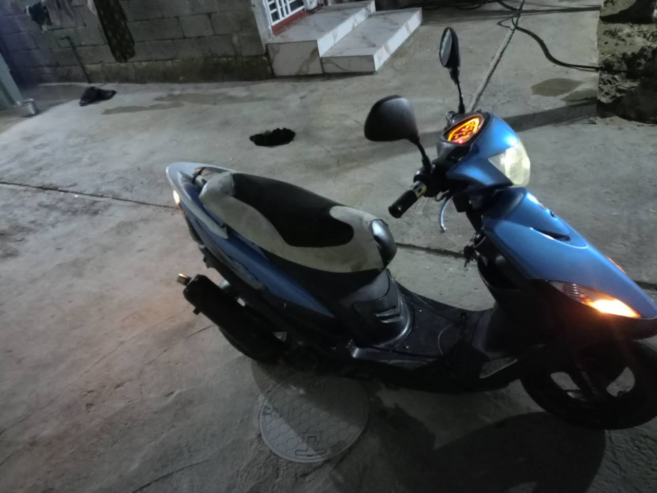 سلام عليكم دراجة ماكس عدلة ياباني بوش 55دراجة نضيفة وناعمة دراجة كلش حلوة مابيهة اي نقص سلف وهندر شغالة تزويد جديد الدراجة السعر 450وبيهة مجال قليل مكاني كربلاء حي الغدير الرقم للتواصل ***********
