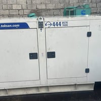 يوجد لدينا مولدات بيركنز بريطاني  موديل حديث  حجم المحرك  4 بستم  حجم ...