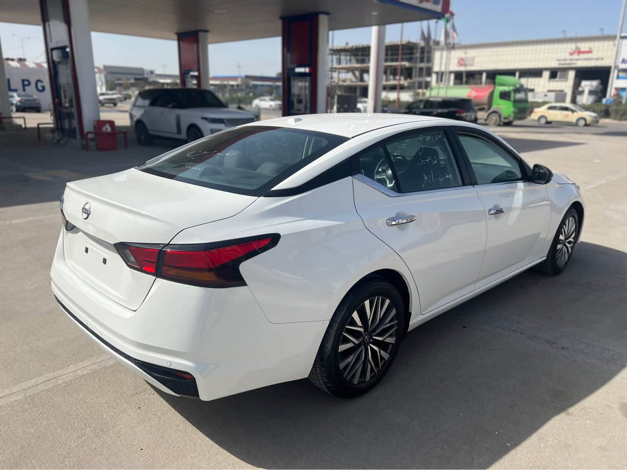 نيسان التيما موديل 2025 مواصفات sv 
سياره مو عام بص بيعام صبغ بدون داغلي بدون ارباك  
مواصفات sv شاشه كاميره حساس رادار تحدي سرعه تحدي سترن 
ماشي6mil كوشنات كهربايي بجم غلفي كبص سعر 122 ورقه مجال 
اربيل شارع 100 📍معرض سردار هسني اكر, نينوى


**إذا كنت صاحب هذا الإعلان وتريد حذفه لأي سبب، رجاءا أرسل رسالة إلى الدعم الفني**