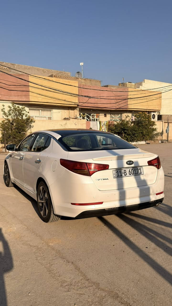 اوبتيما للبيع 2011رقم بغداد مشروع وطني باسمي تحويل مباشر سيارة جاهزه مكينه وكير خير من الله دوشمه جلد شاشه السياره بانوراما السعر 118وبيه مجال حق الجيه ***********
