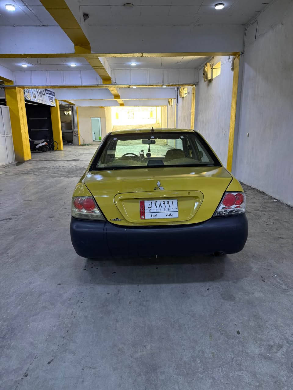 لانسه ر 2010  گير عادى مه كينه گه وره ى مه رغووب جوارتايه ى تازه ى له ژيرايه و رونيى تازه رونيى گوراوه بيمه سرفه 
ئه گه ر مشته ريى نييت تكايه بيزارم مه كه 
*********** كالار, السليمانية
