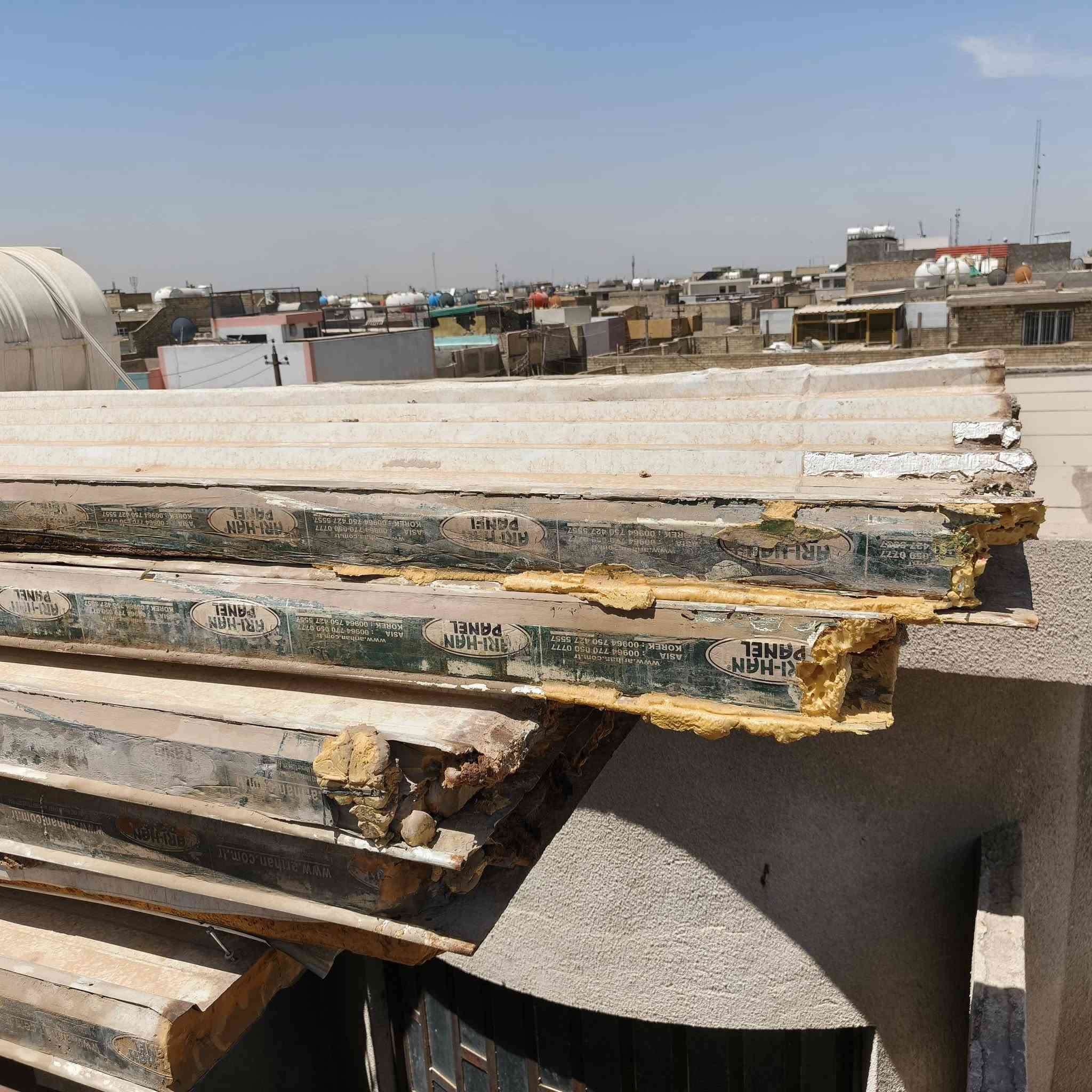 السلام عليكم سندويتش للبيع طول ٦ مترات سندويتش عرضه ١٠ سانتيم او اكثر 
للاستفسار ***********
مكان بغداد العبيدي
القطعه ب ١٠٠
