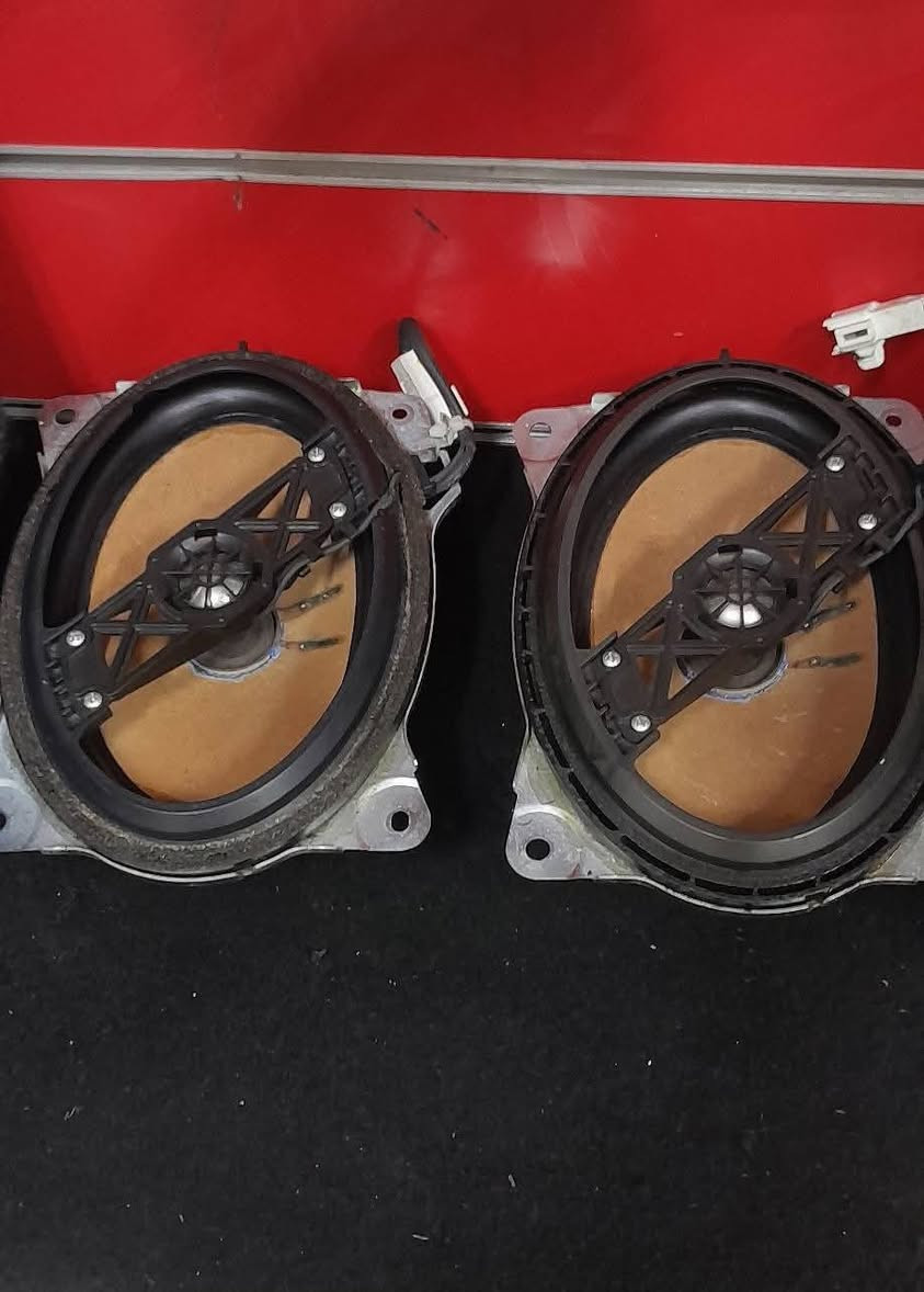 سماعات وتويترات حره
يجود سماعات JBL كامري  خلفي وامامي من 2007 إلى 2011

يوجد تويترات JBL كامري التابلو الامامي 
من 2007 إلى 2014 

عمان 0788679865


**إذا كنت صاحب هذا الإعلان وتريد حذفه لأي سبب، رجاءا أرسل رسالة إلى الدعم الفني**