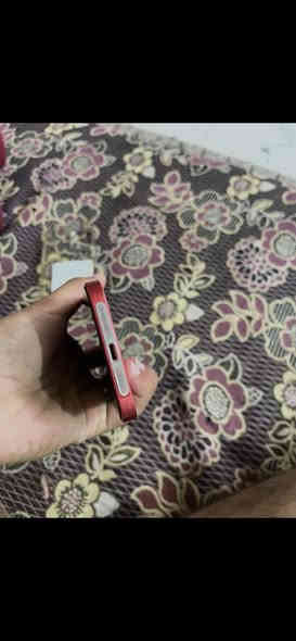 ايفون12 عادي جهاز  ابلادي وتربروف ضد مي ذاكره256 بطاريه83 نموذجM شراي اتصل او تعال خاص مو شراي اعبر المنشور ***********
