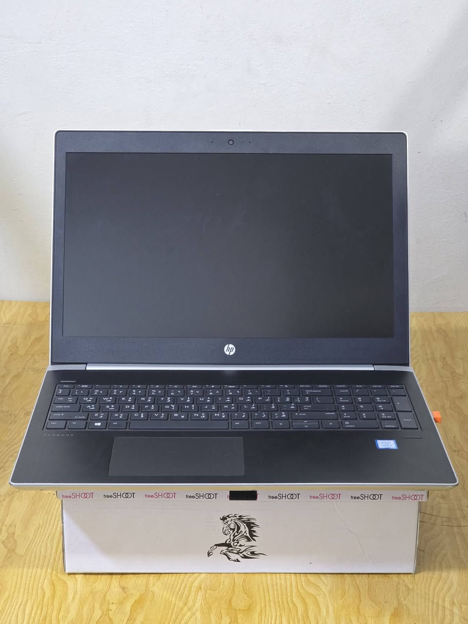 📣 للبيع HP DESKTOP-4UK107N
💻 المعالج: Core i5-8250U الجيل الثامن 
🧠 الرام: 8GB 
💾 الهارد: 256GB SSD M.2
📺 الشاشة: 15.6 إنچ FHD كبيرة وواضحة
✅ مناسب شغل هندسي، تصميم، مونتاج، برامج ثقيلة
✅️جميع برامج المايكروسوفت 
✅️جميع البرامج الهندسية الاوتوكاد، ماتلاب، فيجول بيسك 
🎁 ملحقات هدية:
✔ ماوس
✔ ماوس باد
✔ حقيبة
✔ شاحن أصلي
💰 السعر: 380 ألف دينار
🚗التوصيل مجاني لجميع محافظات العراق 
📱 للتواصل:
واتساب / ماسنجر/ تليجرام 
📞 ***********
