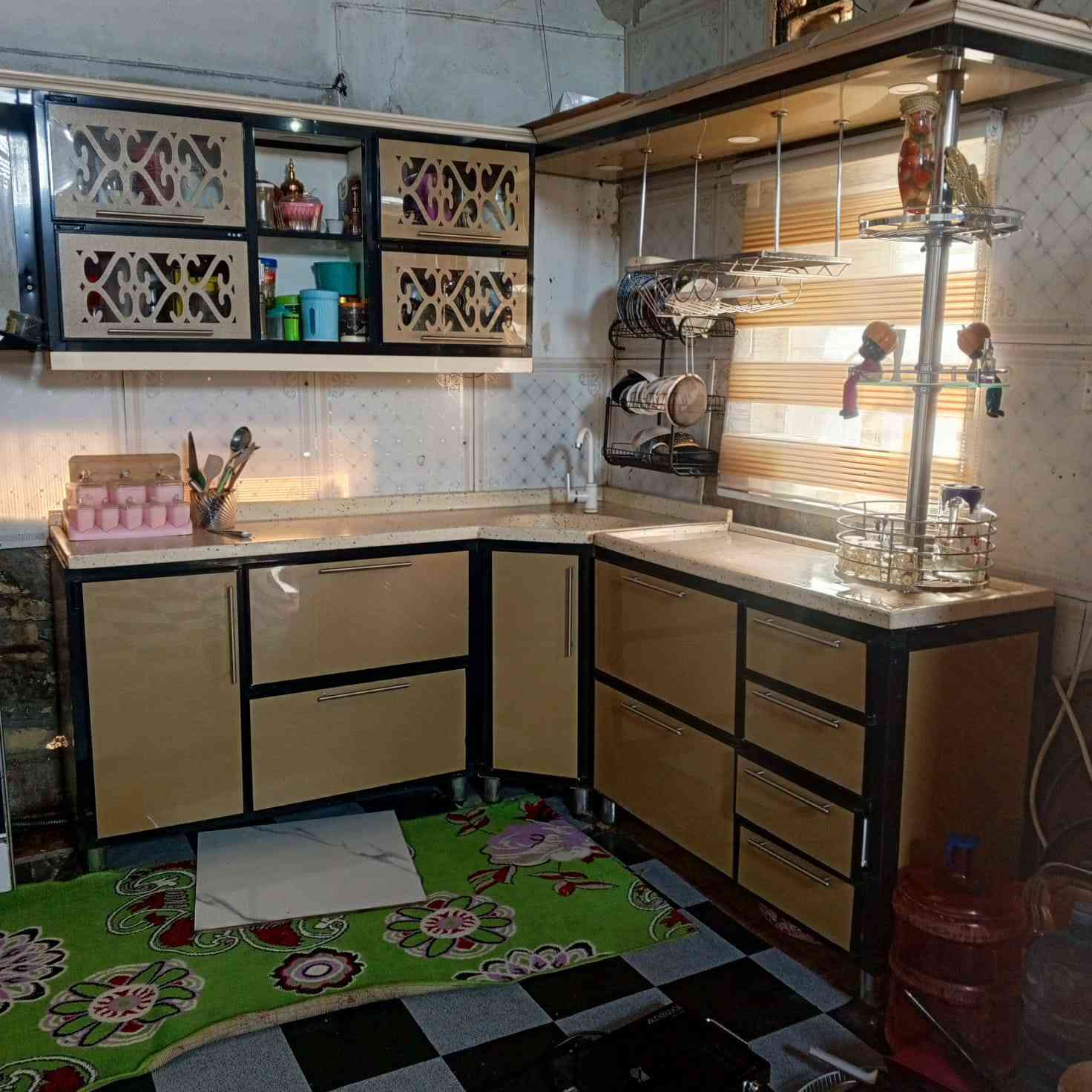 البيع كاونتر مرمر كامل هوه طباخ وشافطه  وكل لامس كامل سعره 700وبي مجال


**إذا كنت صاحب هذا الإعلان وتريد حذفه لأي سبب، رجاءا أرسل رسالة إلى الدعم الفني**