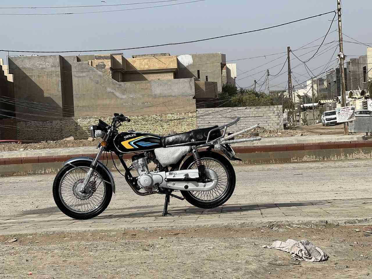 السلام عليكم تايكر ٢٠٢٥ للبيع كفاله عامه محرك ما مفتوح بشرط شلعه معدل فوول بيه بس الشاشه ترمش الباقي كله كفااااله عاااامه ملاحضه📌 الصالصنه مو وياهه مكان ديالى بعقوبة رحمه سعر اتصل او خاص موجود رقم الهاتف للاستفسار *********** 🖤♠️
