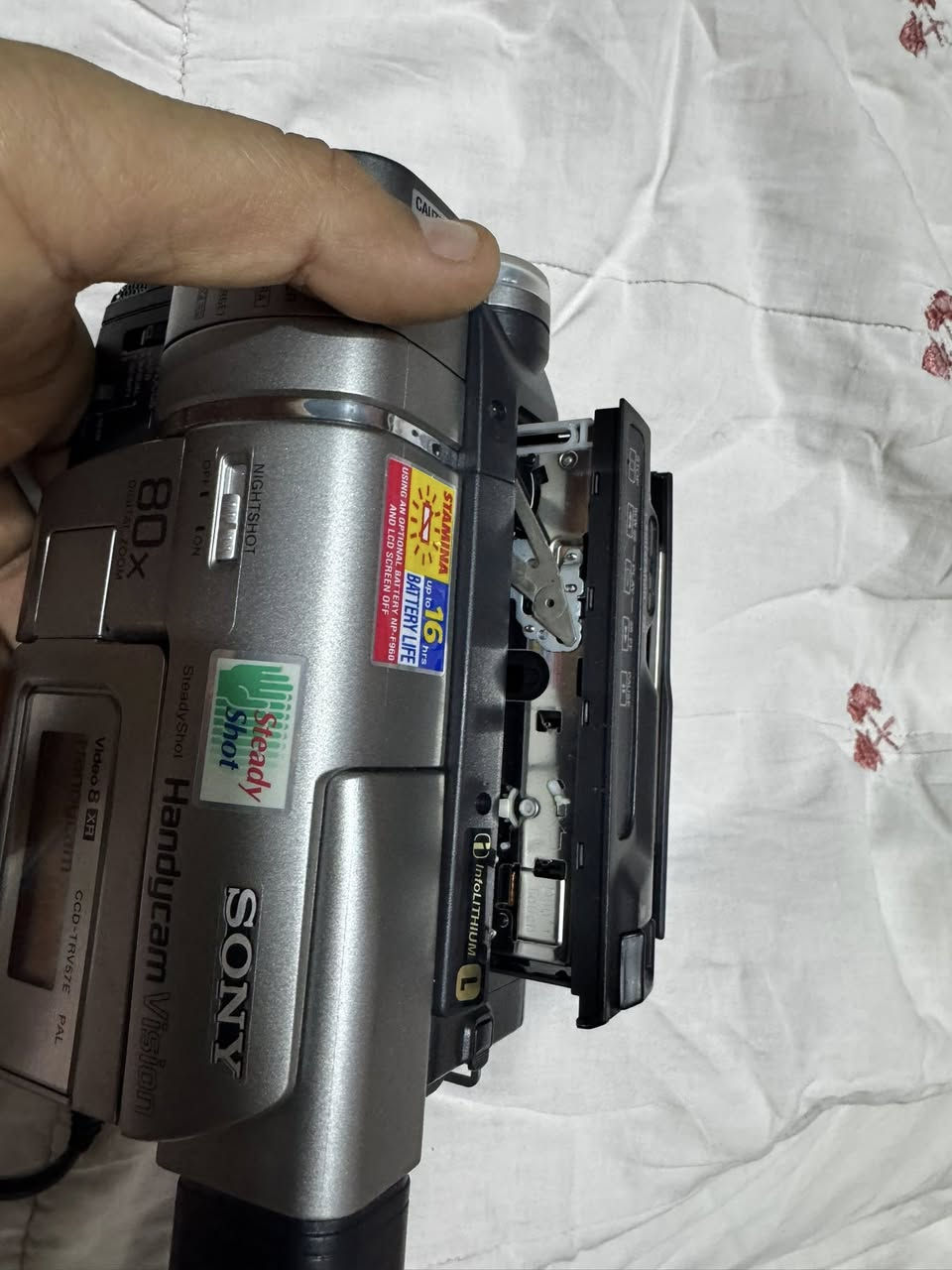 كامره سوني شغاله و نظيفه جداً 
نظام كاسيت  
وياها شاحنه و تحتاج تبديل بطاريه 
السعر 60 الف


**إذا كنت صاحب هذا الإعلان وتريد حذفه لأي سبب، رجاءا أرسل رسالة إلى الدعم الفني**
