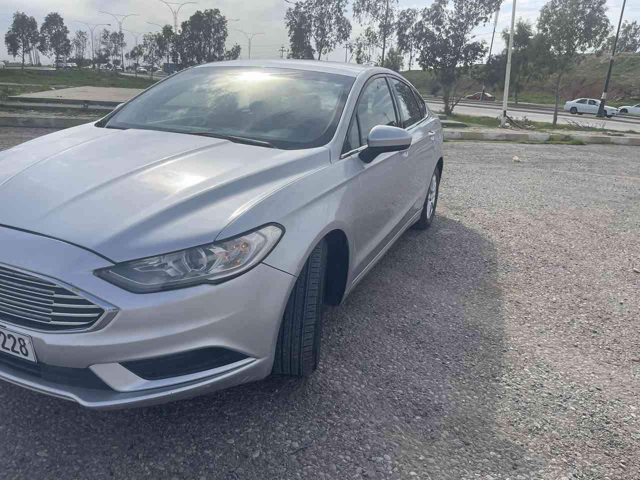 فورد فيوجن 2017 للبيع 
صور الحادث موجودة فقط بونيد 
بدون دواخل
مواصفات s
ماشية 170 كم 
باسمي شرط التحويل ثاني يوم 
السعر ١٢٠ $
***********
