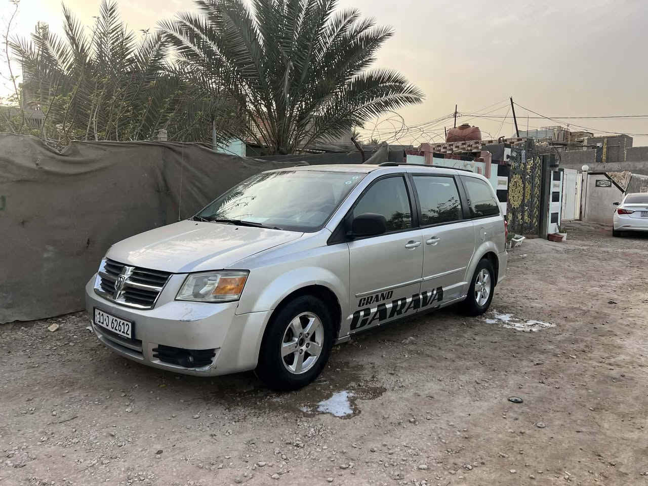 سلام عليكم دوج كرفان موديل 8 بغداد الدولي سنويه وهزه جديده وارد امريكي فول مواصفات كشن سياحي سبعه راكب ابواب مع جنطه كهرباء مصبوغه حزام جماليه مكفوله من الضربه سياره جاهزه تبريد ثلج امامي خلفي كشافات زينون مكينه 3300 مكاني بابل السعر 95 وبيها مجال ***********
