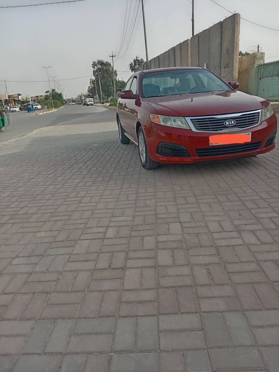 سلام عليكم 
اوبتما 2009 وارد أمريكي 
بيه قطعتين جاملغ لامامي ولبنيد صبغ فقط كير مكينه جدد كله جاهزه مابيه اي نقص سعر 115بيه مجال مكاني واسط 
للتصال ***********
