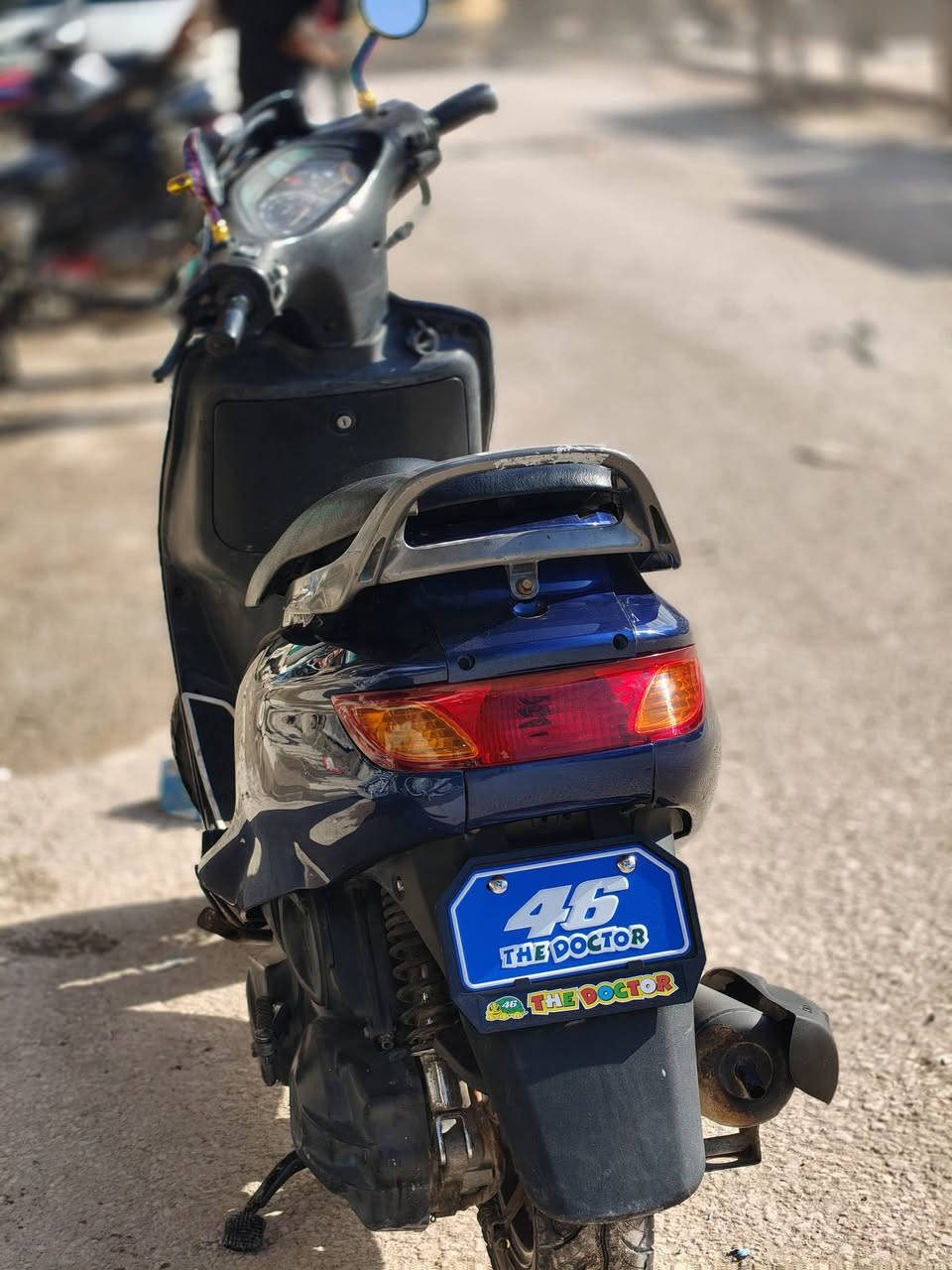 سلام عليكم دراجه فراشه فحل أصل مكينه ما مفتوحه شلعه ومعدل نضافه ميه بل ميه كهربايات كله شغاله تخم تاير جديد وكاله وزيرو السعر 525وبيها مجال حك الجيه العنوان نجف الرقم ***********
