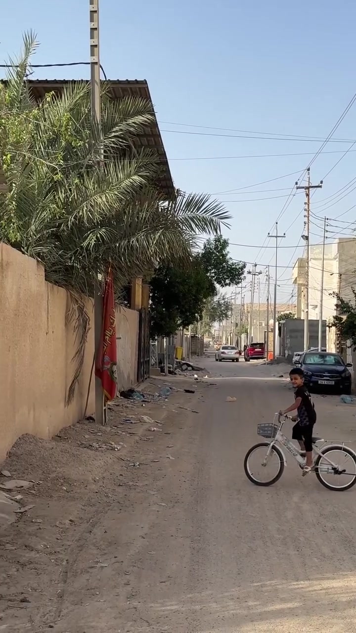 قطعتين للبيع طابو زراعي
المساحة للقطعة الواحدة

 200متر الواجهة 10 والنزال20 

العنوان 📍الصالحية مقابل مدرسة الريف الزاهر 

مسافة 200 متر عن شارع الصالحية العام

للاستفسار الاتصال + واتساب 

***********

