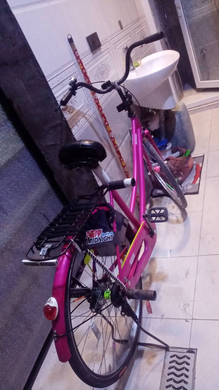 سلام عليكم ♥️.
بايسكل حجم 26 البيع 😉.
لون وردي 💥.
شركه كلوف مميزهه💙☺️.
مراوس ب شركه بي دي💚😀.
موديل 2019 ياباني 💜💫.
نضافه 90/100☺️🧡.
السعر 125👑💖.
العنوان كربلاء حي العامل منطقه السادسه يم ازياء علي الهندي يم شركة الأماني يم البان الفجر البايسكل مرتب 👑🤍.


**إذا كنت صاحب هذا الإعلان وتريد حذفه لأي سبب، رجاءا أرسل رسالة إلى الدعم الفني**