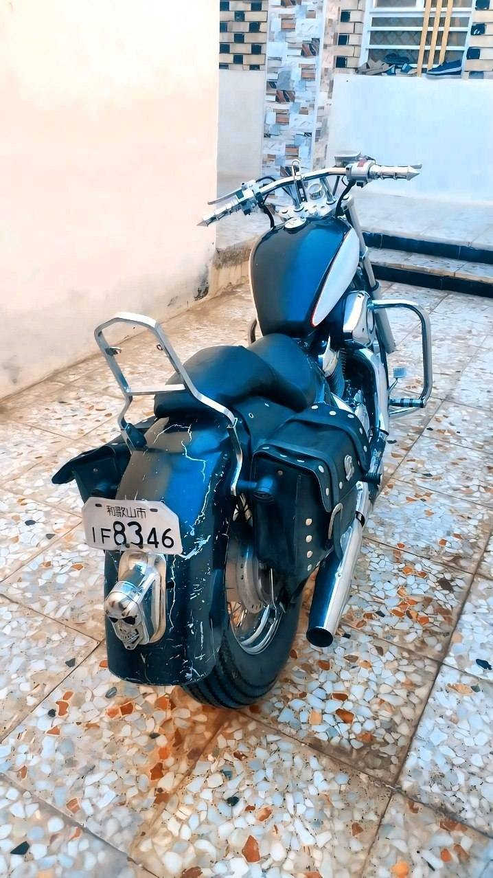 هارلي ستد مزودة كلاسك يدات ستيل و درع و جاملغ كلاسك و يدات كير و بريك ستيل دراجة كاملة مال جناي سعر مليون و بيها مجال. للتواصل *********** النجف, العراق
