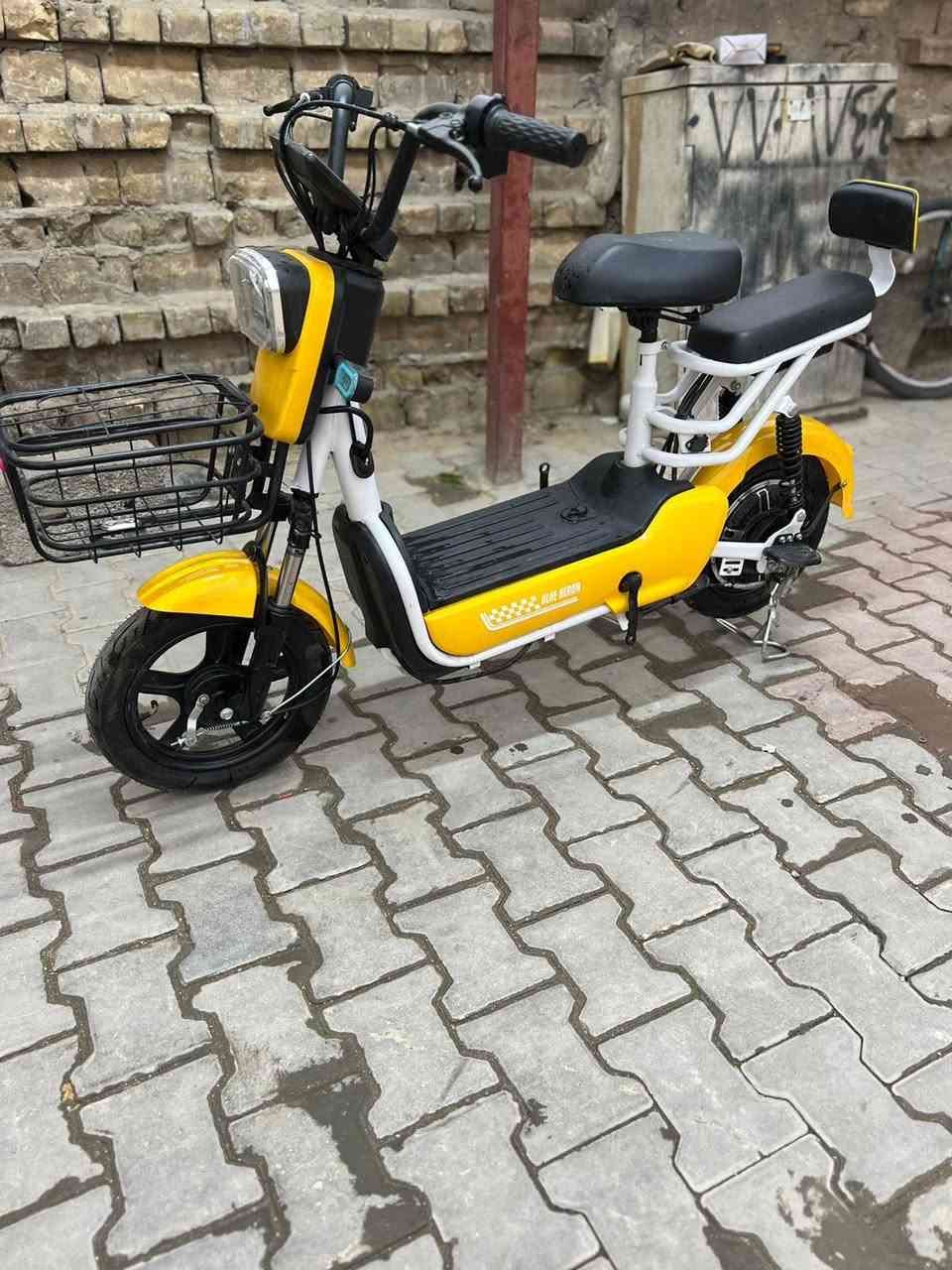 سلام عليكم شباب دراجه شحن البيع  زيرو زيرو صفر كيلو متر وصل شراء موجود اليوم اخذتها  دراجه ع فحص كامله مكمله مواصفات. بيها تخبل 

الموديل 2026
الحجم 14
بطاريات 4 
السرع 1.2.3
دراجه ولا مره مشحونه زيرو 
اشاير رباعيه 
شاشه تاب تعرض الك كل عطل يصير بل دراجه 
سله اماميه 
تشغيل عن بعد 
جهاز انذار السرقه 
بصمات 2
سويجات 2
كل غراضها وياها بعدني مشادهن
اي استفسار تصالً 

***********

مكاني بغداد
