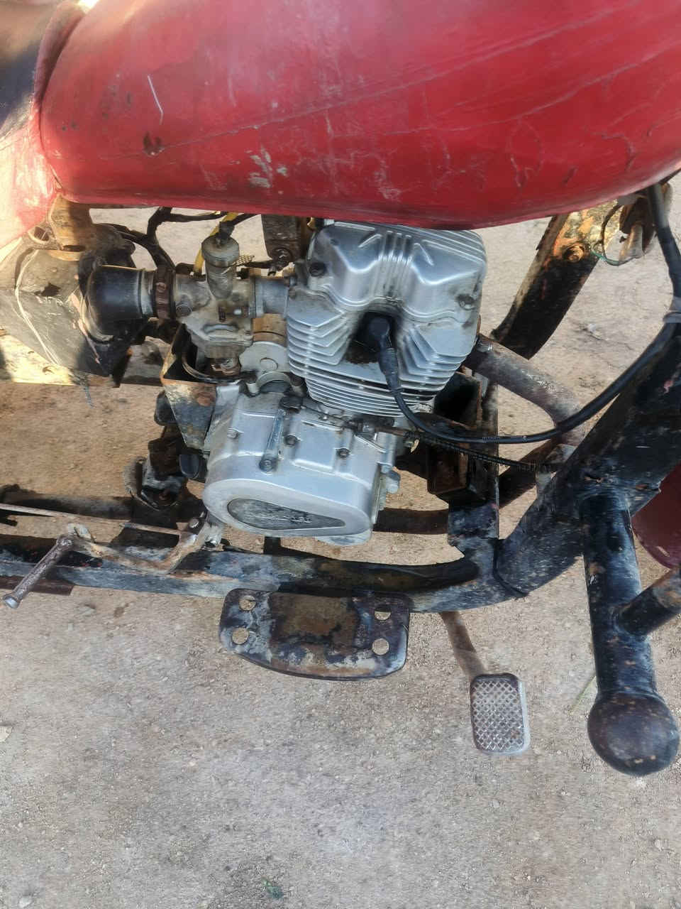 ستوته كلك كلك مكينه نضيفه كهربائيات شغاله شاصي تعبان السعر خاص او الاتصال ***********
