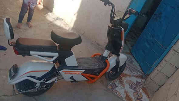 سلام عليكم
دراجه شحن حجم 14
بطاريات جدد
بصمتين
دبل اشاير 
لايت عالي ناصي
شاشه جبيره
الرقم***********
السعر 325وبيه مجال 
اذا اكو مروس R9وزيده
