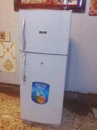 ثلاجة • للبيع • سعر مناسب