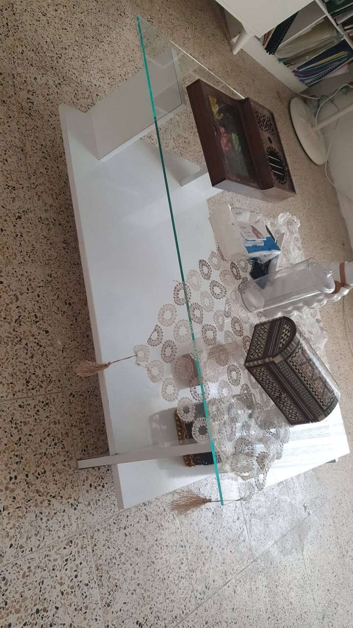 ميز تلفزيون كامل ٦٠ الف وميز وسطي ٢٥ للتواصل ع الخاص المكان بلديات


**إذا كنت صاحب هذا الإعلان وتريد حذفه لأي سبب، رجاءا أرسل رسالة إلى الدعم الفني**