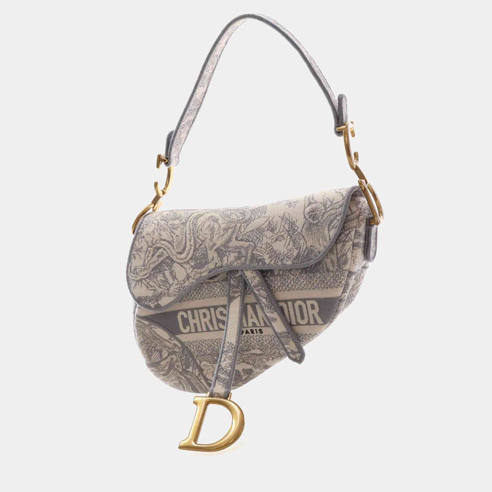Dior 😍


**إذا كنت صاحب هذا الإعلان وتريد حذفه لأي سبب، رجاءا أرسل رسالة إلى الدعم الفني**