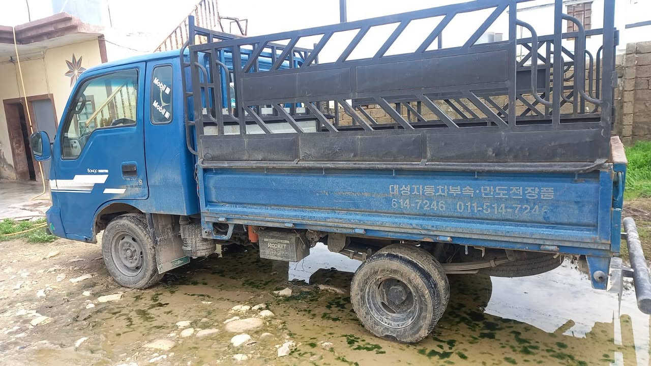 سلام عليكم كيا بزون رقم نينوى جديد سنويه 29 بيها طخه خفيفه صفحه اليسار سعر 70 اتصال ***********
