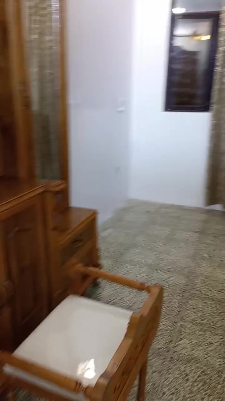 ورشه الأخوين لجميع اعمال النجارة والديكور بأدارة حسين صاحب
*********** هاتف
*********** واتساب
