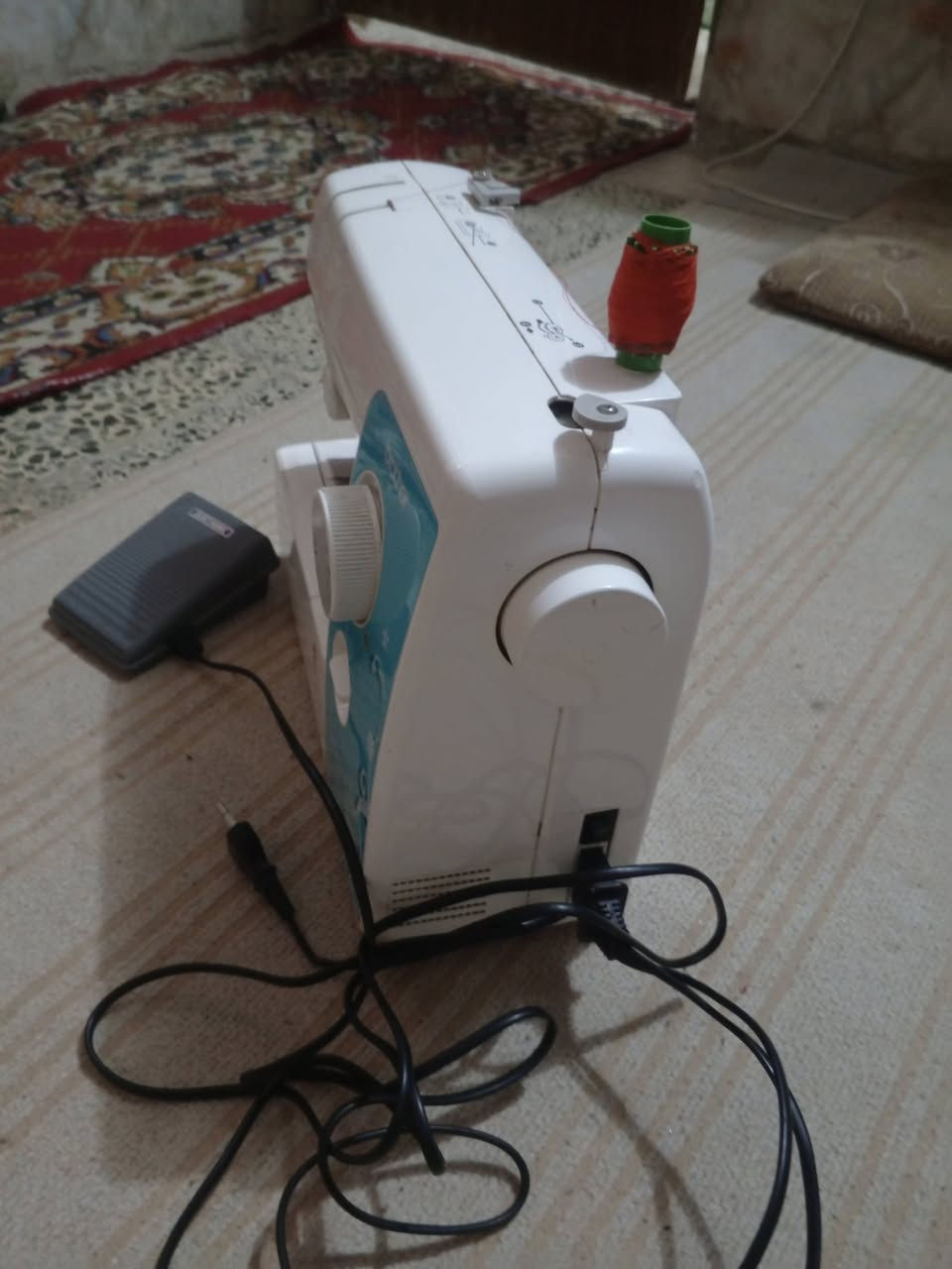 السلام عليكم من رخصت الادمن المحترم مكينه خياطه برذر  نضيفه اخت الجديده للبيع السعر  150الف  المكان كربلاء المقدسة حي العسكري العابد للاتصال ***********
