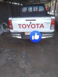 هايلوكس • ٢٠٢٥ • ماشيه ٣٠٠٠