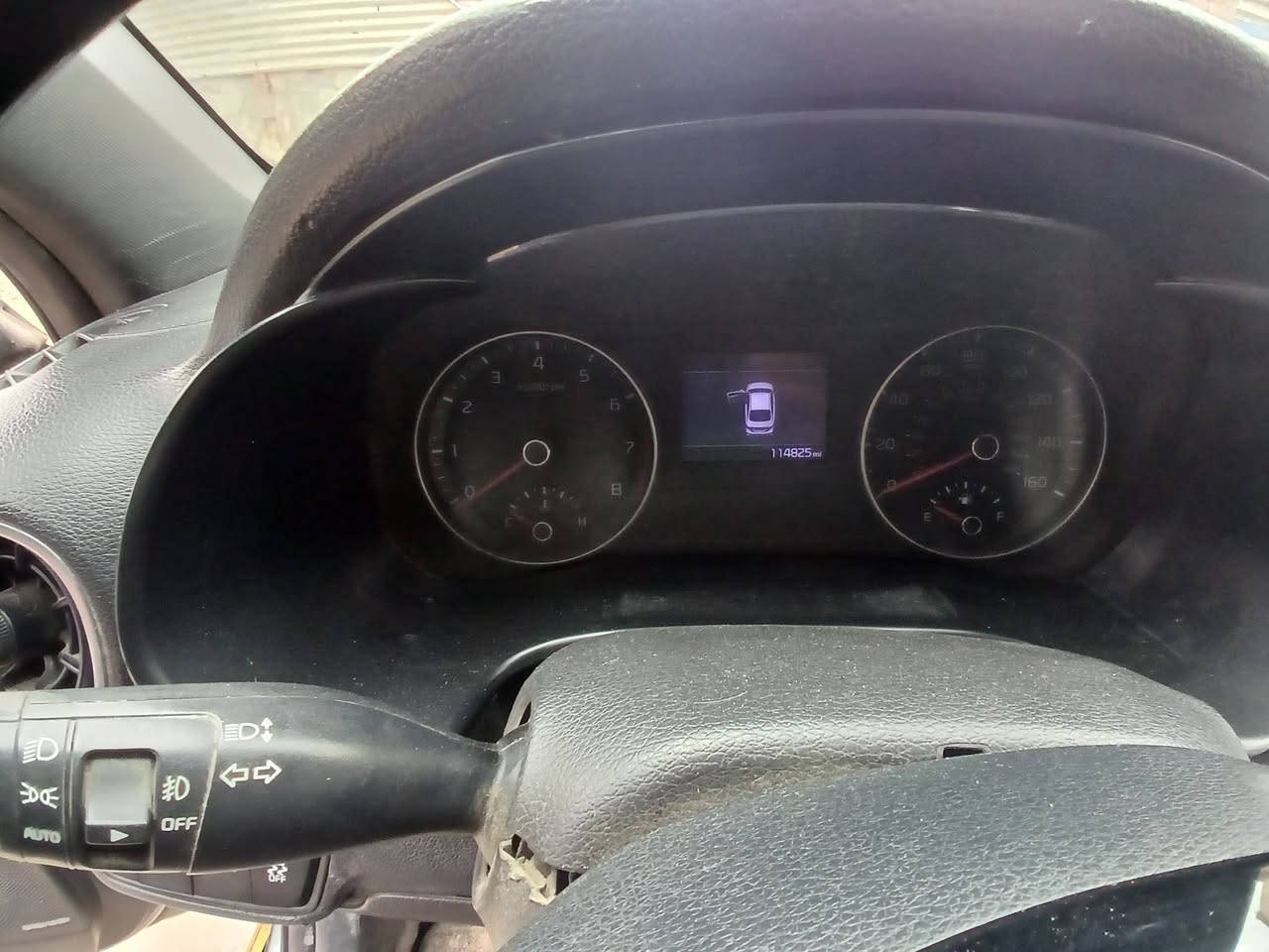 فورتي
جيتي لاين فتحه وبصمه 
رادار امامي جانبي تحكم ستيرن  
موصفات معروفه الجيتي فول السياره 
حادث جملغ قطعتين وبنيد  سياره يرادله ترتيب 
السعر 130 بيها مجال ***********
