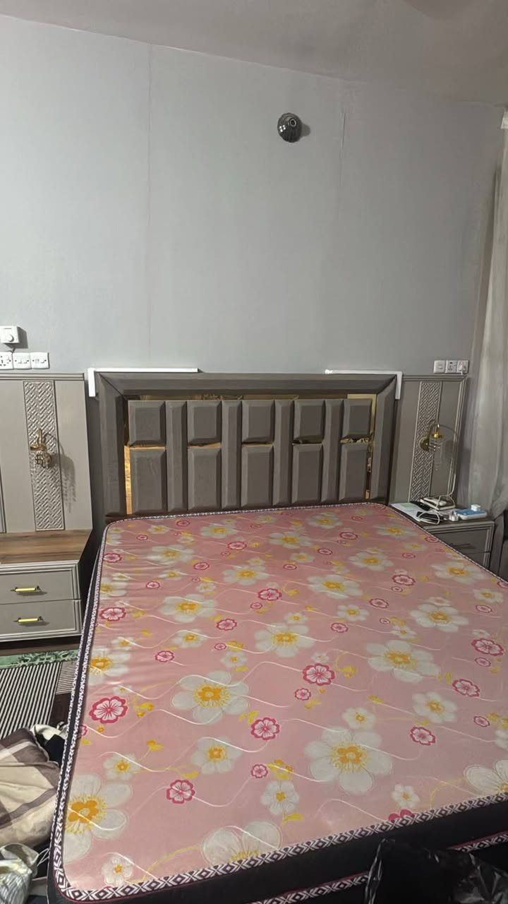 غرفه تركيه نضيفه رايدنه بمليون قفل شراي يتصل او يراسل واتساب *********** العماره
