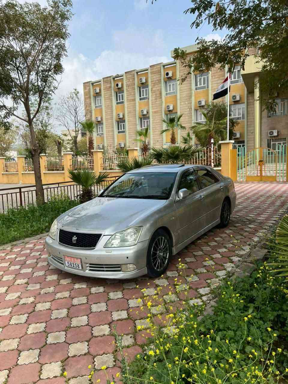 شاهینە ساغ ساغ مۆدێل 2005 
سپۆڕت فول مواسەفات دوپاچەی بۆیاغ ئەوروپایە
سەلاجە سڵاید کلد کوشن جلد کوشن هیتەر
کامیرە حاسە سێ دوگمە پەردە ناو زەرد قەپات
مواسەفات نرخ77مەجال شوێن کەلار***********
