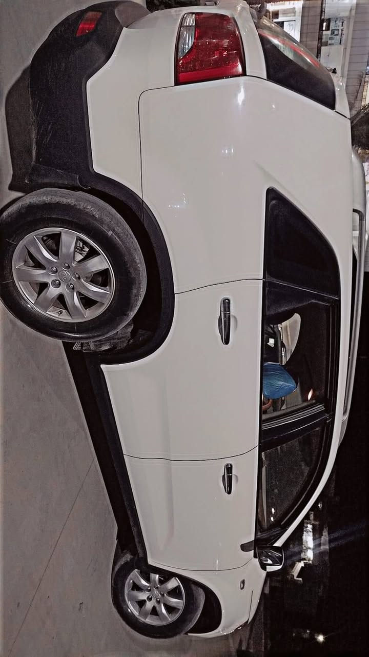 سلام عليكم 
سياره كيا سورينتو 
سياره بدون دعم بدون صبغ
سياره 150000ماشيه 
رقم سنويه جديد 
كير محرك حداديه مكفولات 
مكان سياره عقره 
رقم موبايل واتساب أو فايبر للتواصل 
***********
