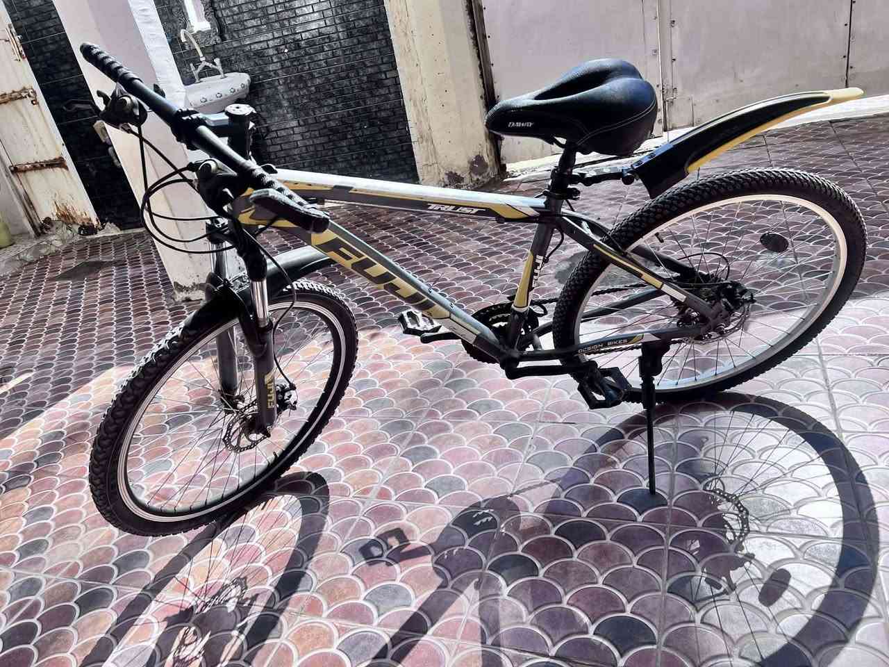 السلام عليكم باسكل جبلي للبيع المنيوم مكان ابو غرق قرب جامع المتقين للاستفسار *********** السعر 135 وبي مجال
