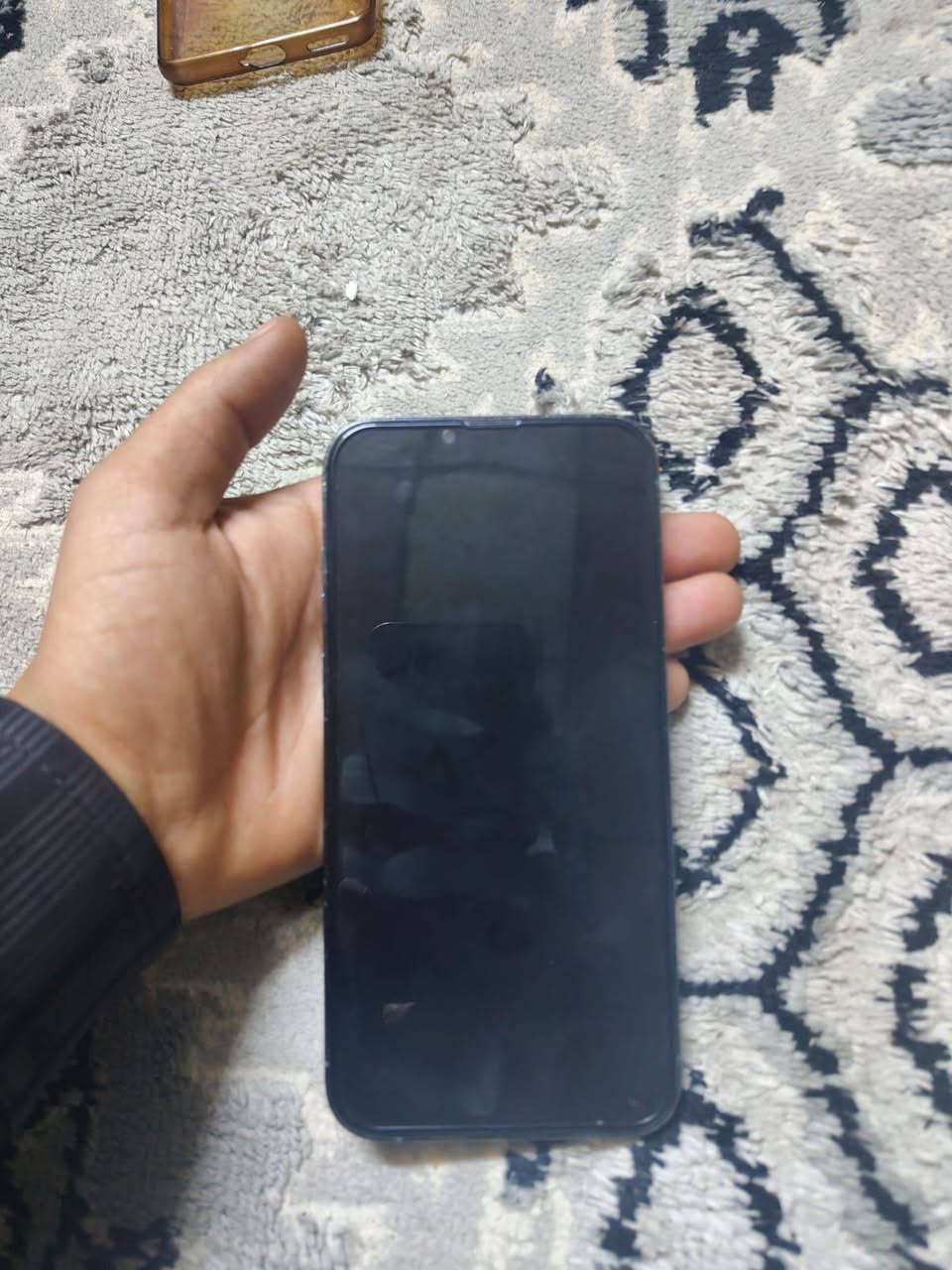 السلام عليكم ايفون 13 برو ماكس بطاريه 90 ذاكره 256 لون سمائي شرط ما مفتوح ولا يعبر هوه الجهاز نضيف حيل مال جناي السعر 700 وبي مجال شي قليل
***********
