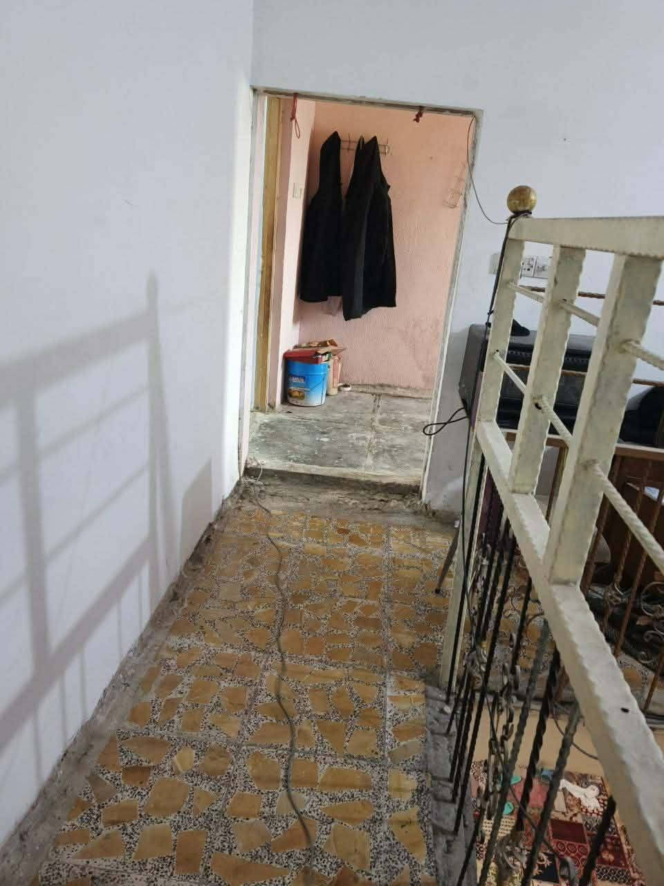 السلام عليكم بيت للبيع شارع ابو علي قرب بيت ابو علي الدلال
خدمات كامله تعال وكعد ماء مجاري كهرباء بس تبليط هاي ليام تكمل ***********واتساب تعال وتدلل معروض 90 وبي مجال 150متر قاطين لاول بلوك وقاط الثاني فرمستون دلايه ابو فهد المياحي
