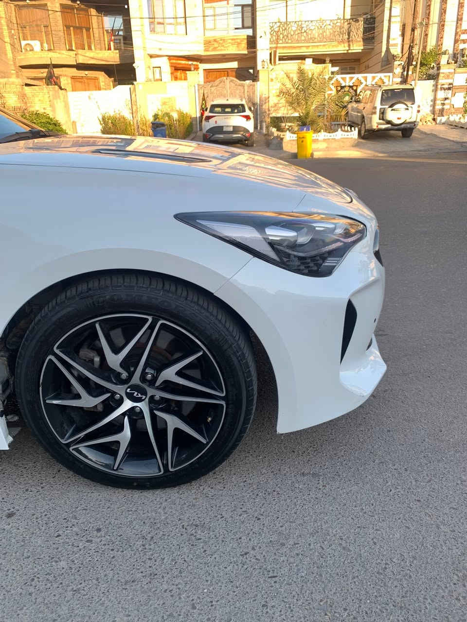 سلام عليكم
للبيع كيا ستنكر 2022 gt-line
2.5 توربو 300hp

سياره فول عدا الفتحه 

رادارات 360

حساسات كامره خلفيه قياده ذاتيه تنبيه خروج عن المسار هواي كشن تدفئه ستيرن تدفئه مواصفات بيه سياره عليه عطاس توربو

سياره من امريكا داخله كلين فقط جاملغ مفتوح راجع نفسه 

بل عراق صار بيه اربع قطع بدون شاصي مكفول ايرباك مكفول دواخل مكفول حادثه جانبي 

سعر 159بيه مجال بسيط  بغداد حي جميله

***********
