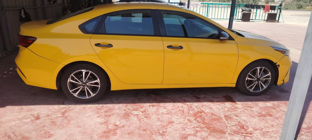 فورتي موديل 2023 الحادث موضحمعا الصور
مواصفات اشاير بلمري. شاشه كبيره.كامره دواره. تحديد مسار. مانع انزلاق. قول تكملت. تبريد ثلج. منضومه غاز. وضعيات القياده. كير مكينه كفاله. رقم بغداد انكليزي اسمي. بعد بيها مواصفات.
السعر 135
هاتف ***********
