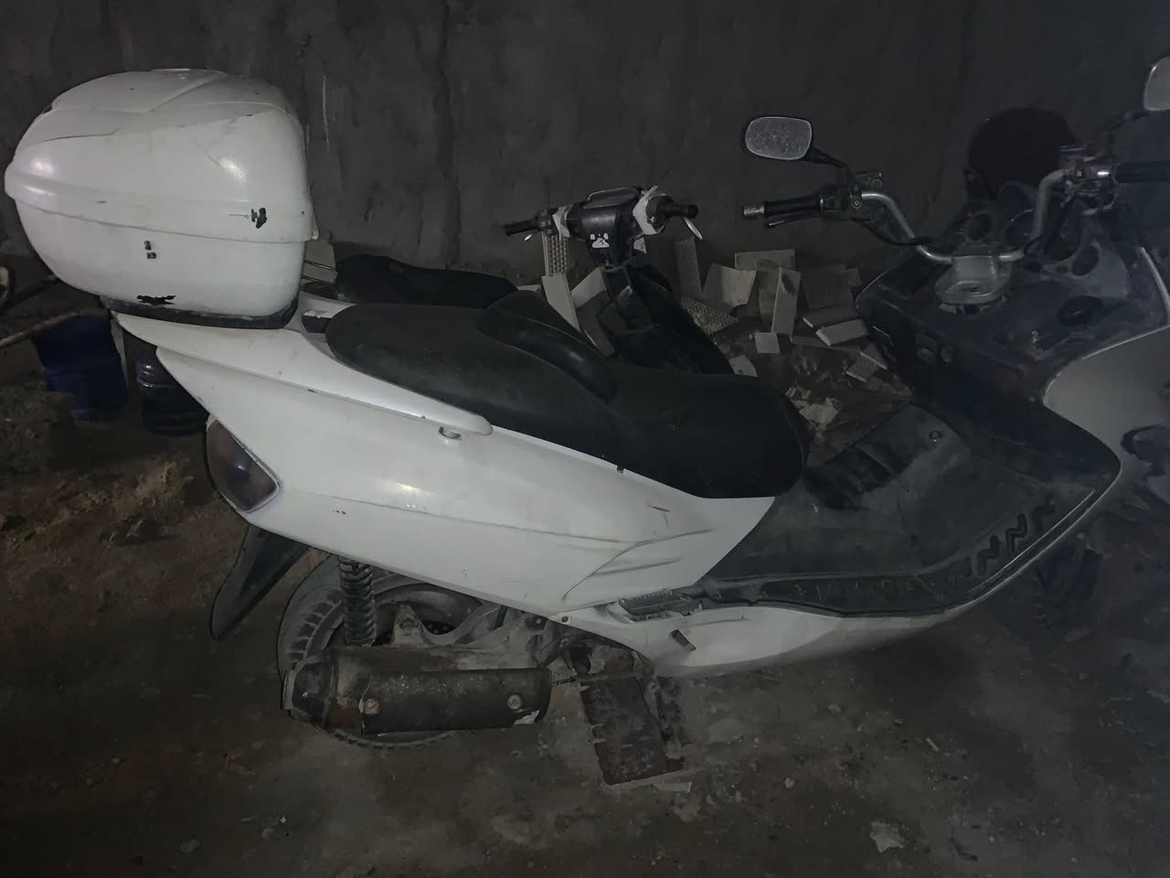 دراجه فورزا للبيع ب٣٠٠ شغاله مابيهه شي بس خربطه بلكلج الخلفي مكاني الدوره البعيثه مجمع السلطان


**إذا كنت صاحب هذا الإعلان وتريد حذفه لأي سبب، رجاءا أرسل رسالة إلى الدعم الفني**