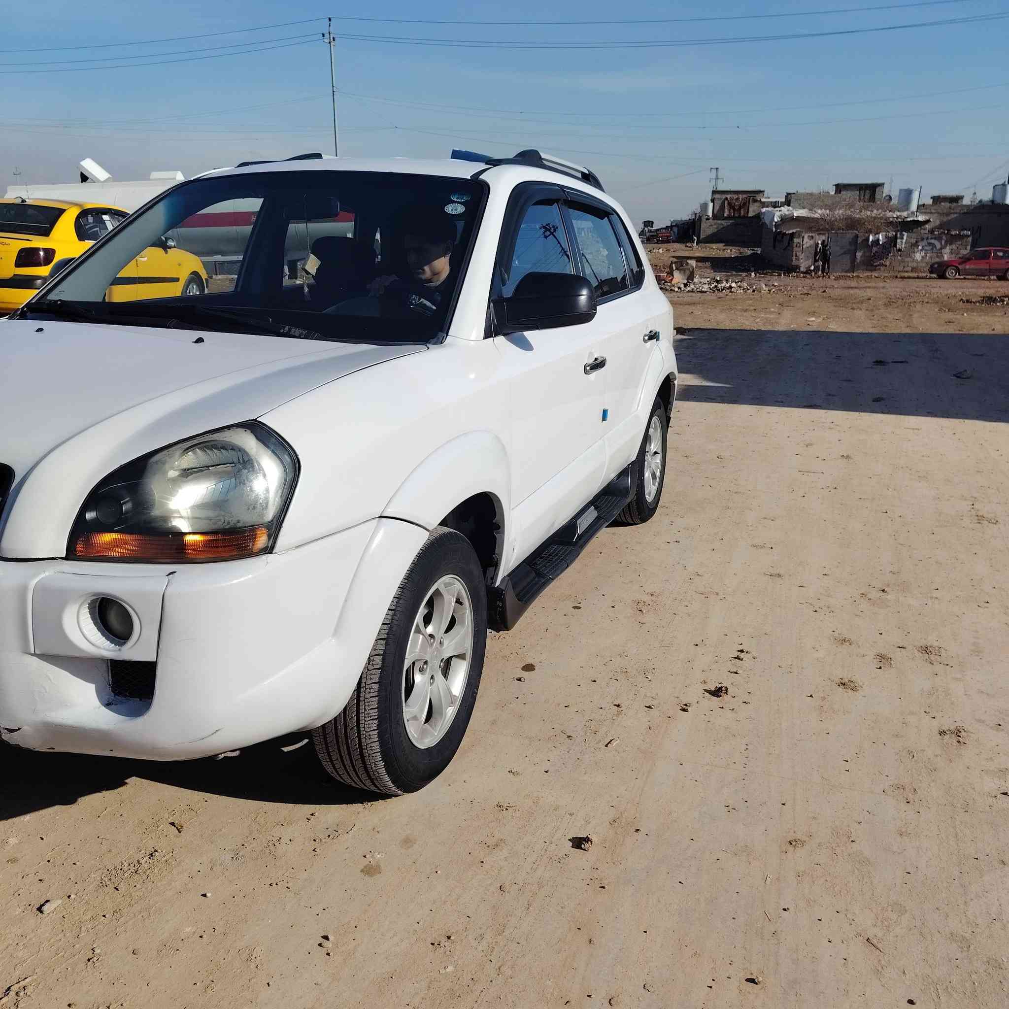 السلام عليكم ورحمة الله وبركاته عندي سياره للبيع موديل 2009 توكسون  محرك  وكير جديد ونضيف  سعر 115 المنطقه موصل جديده   رقم الهاتف ***********
