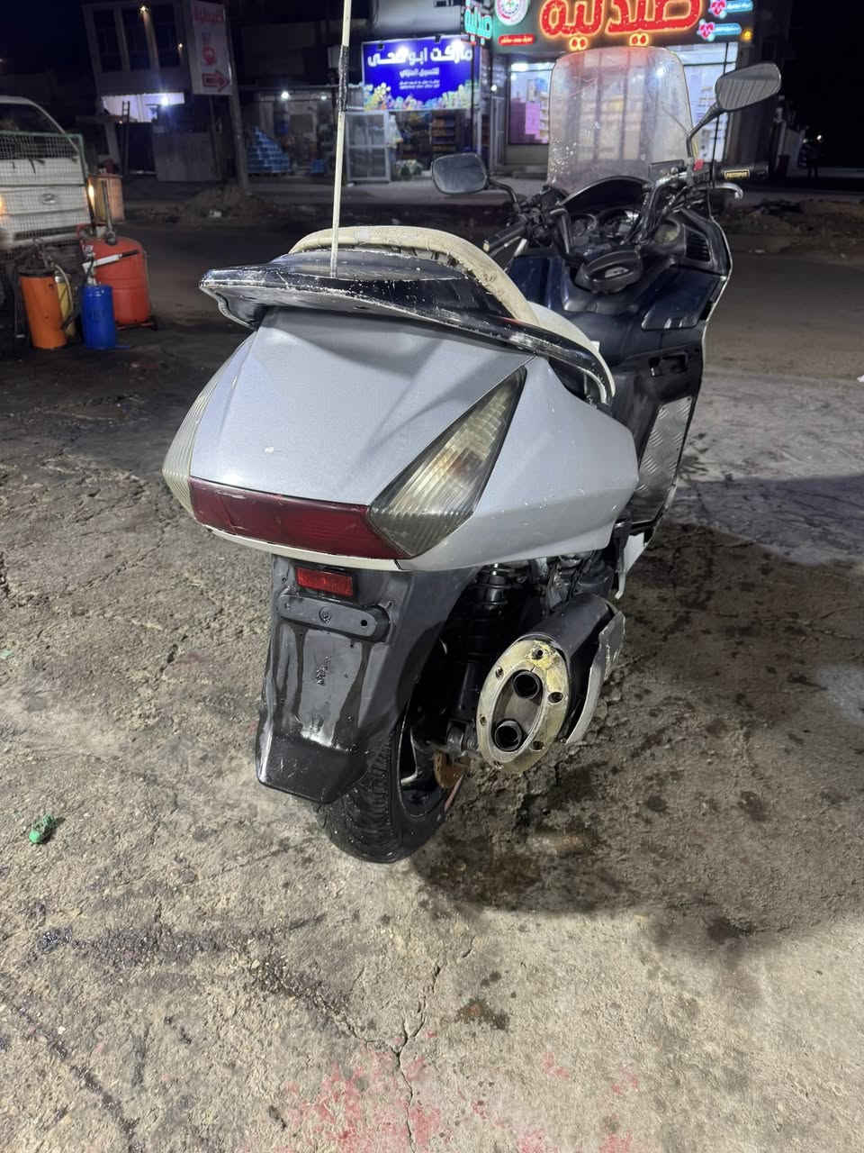 سلام عليكم سلفر ونج 600
دراجه نضيفه مكينه برغي ما مفتوح بيها 

دراجه عوزها ادامه والكفرات كدام عينك 

مكفوله نضوح بخار صوت 

كهربائيات كلها شغاله اوفر مود شغال

أوراق كامله 

ويها جنطه هديه

السعر :1200 وبيها مجال 

مكان:الحسينيه 

رقم: ***********
