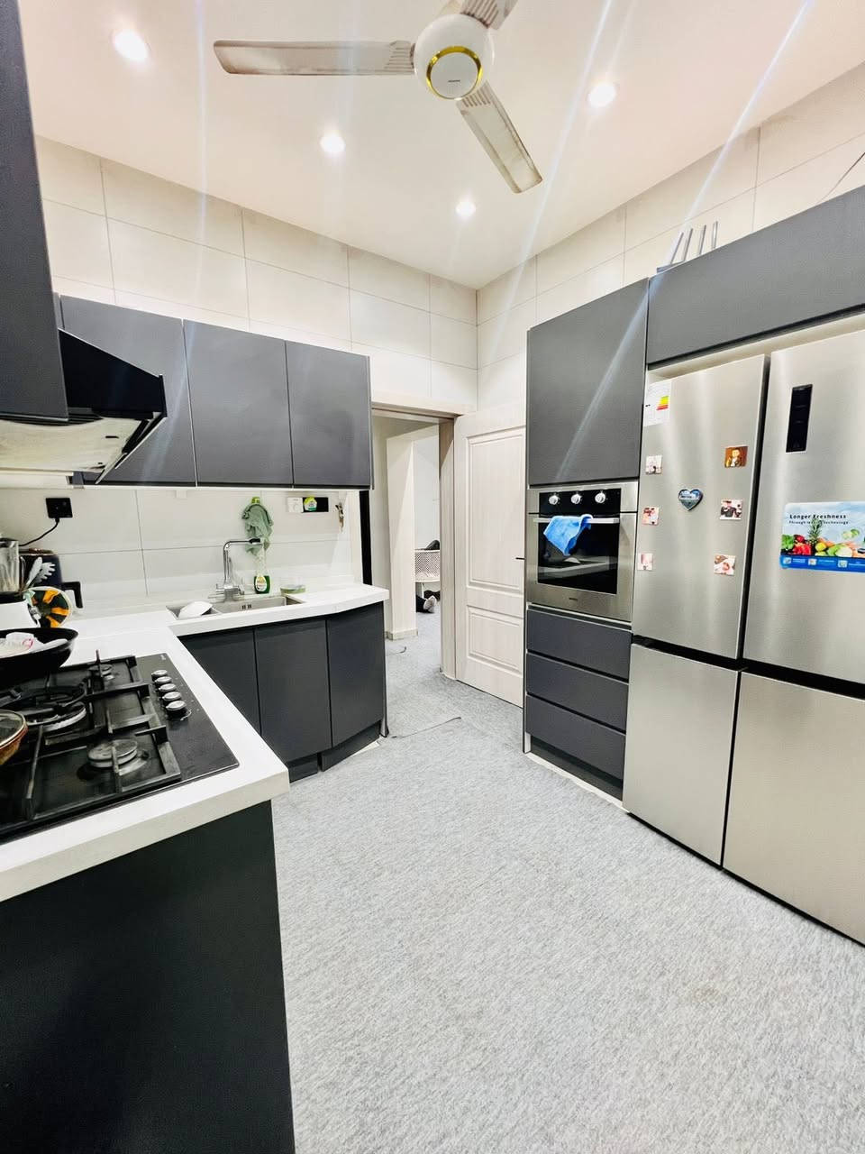 الدار للبيع ركن المساحة 60متر ركن طابق ونص                             البوبيات قبل اسواق برتقالة عامود 53 
***********
