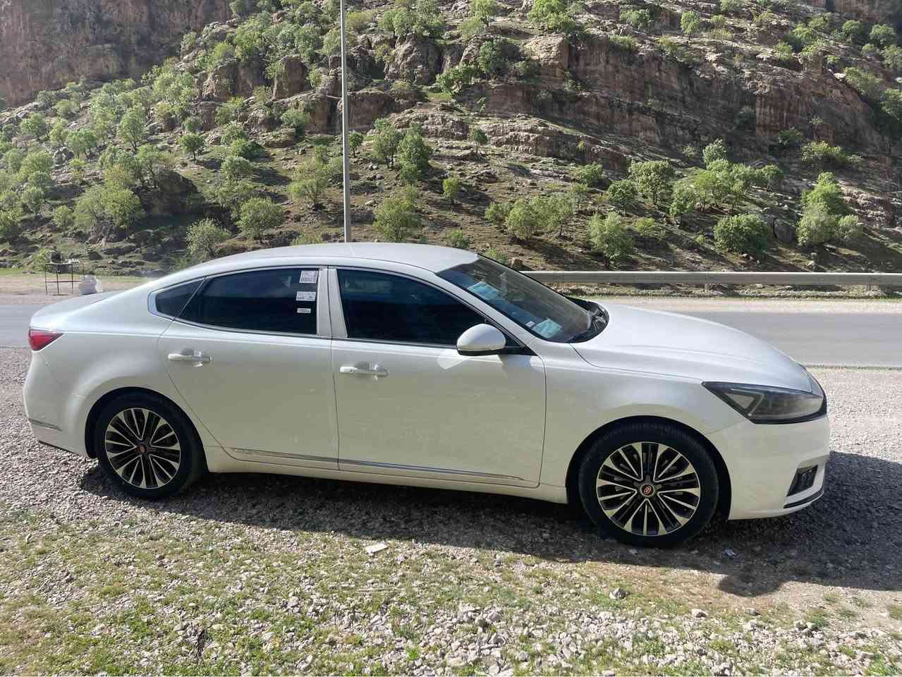 كادنزا موديل 2018

خليجي مكفول بدون قطرة صبغ عدا بارد جاملغ امامي   

مواصفاته :

كامرة دوارة 📷

حساسات امامي خلفي ✖️

 اشاير ترحيب بالمري 

تحديد مسار + تنبيه ‼️ تصادم + مثبت سرعة 

تحكمات ستيرن جهتين 

تحكم كشنات جهتين السائق و الراكب 

تبريد قطعتيين  خير من الله 

نظام ترحيب كامل عند الاقتراب من السيارة 

اضائة ليلية 

مانع انزلاق 

محرك 6 سلندر 3500

ثلاث وضعيات قيادة

السيارة ماشية 88000 KM 

 رقم إربيل دولي الجديد 

السيارة سنوية بأسمي شرط التحويل 

السعر  178 

المكان بغداد المنصور

*********** بغداد, العراق
