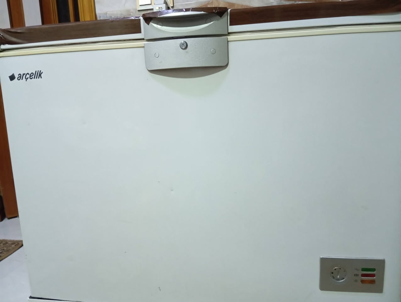 بيع مستعجل 
مجمده ارجليك ١٢قدم شرط تجميد 
مكان موصل..جانب الأيسر 
رقم الموبايل ***********
