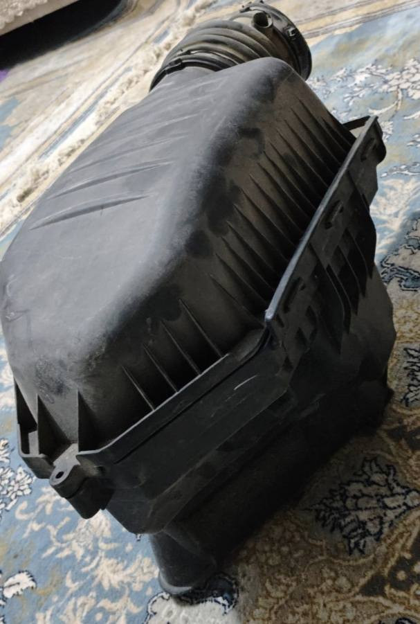🔧 للبيع علبة فلتر هواء سيارة
📦 القطعة: علبة فلتر هواء (Air Filter Box)
🧼 الحالة: مستعملة نظيفة – بدون كسر أو تشققات
✅ الفائدة: تنقية الهواء الداخل للمحرك وتحسين الأداء  اعلى سعر ابيع رقم ***********
