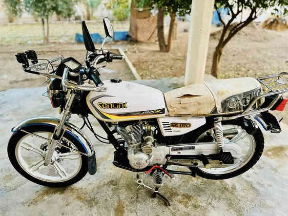 السلام عليكم سافان 21ابو الدرع وزن ثقيل محرك ما مفتوح كهربائيات كلها شغاله تواير جديد ويل مقص  كلشي ما ناقصو مكاني جنوب الموصل الحاج علي السعر 500وبي مجال ***********
