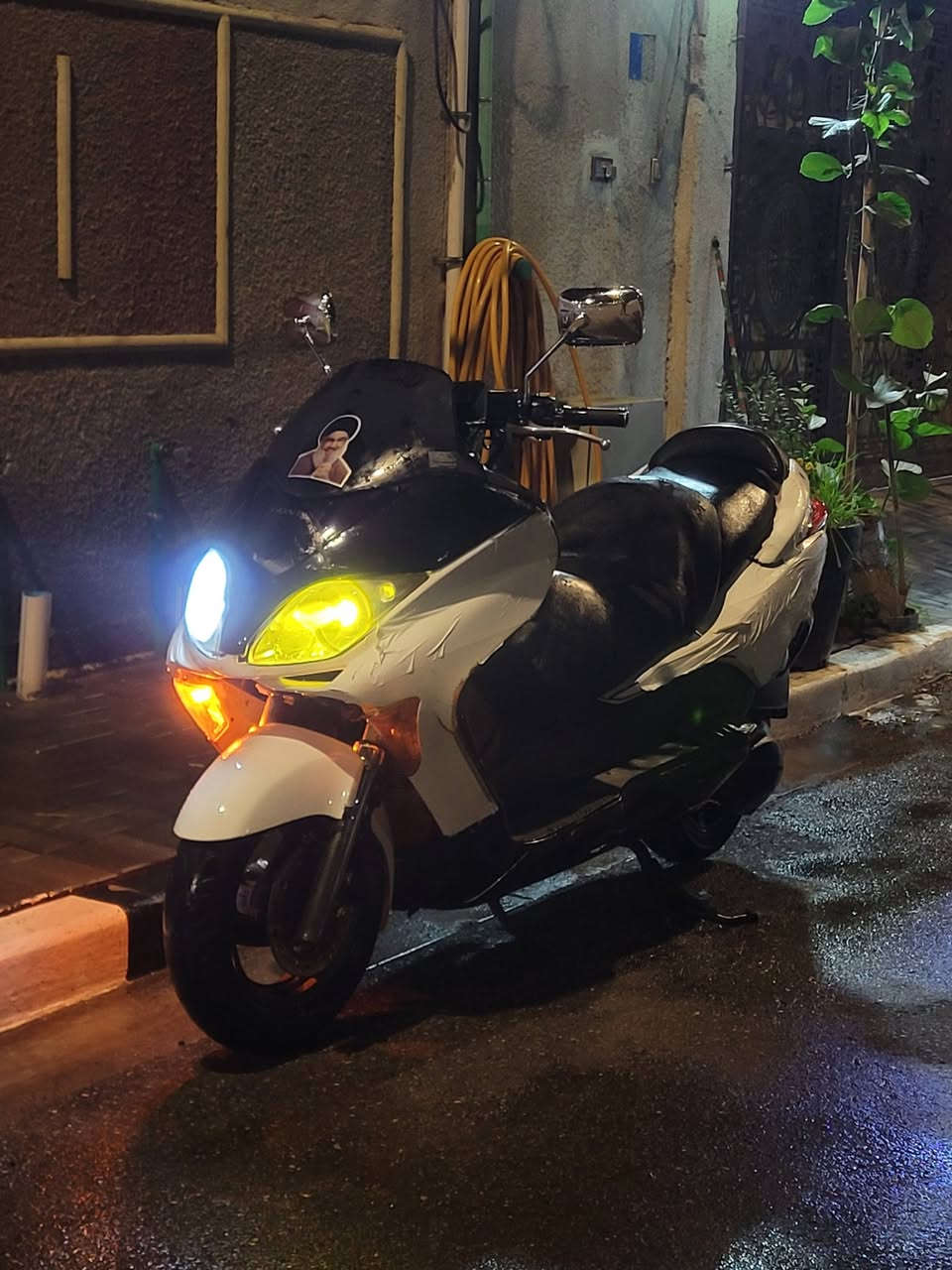 للبيع دراجه فورزه 08 الدراجه ما عوزه شي تخبل شلعه ومعدل ونضافه ومال جناي الدراجه معروفه مواصفاته
السرعه 160 تايرات جدد. راديتر الدراجه نوزل مو كابريتر 
المكان بصره كزيزه *********** واتساب + اتصال 
السعر مليون و ١٠٠ وبيهة مجال المؤشراي لا يتعبني
