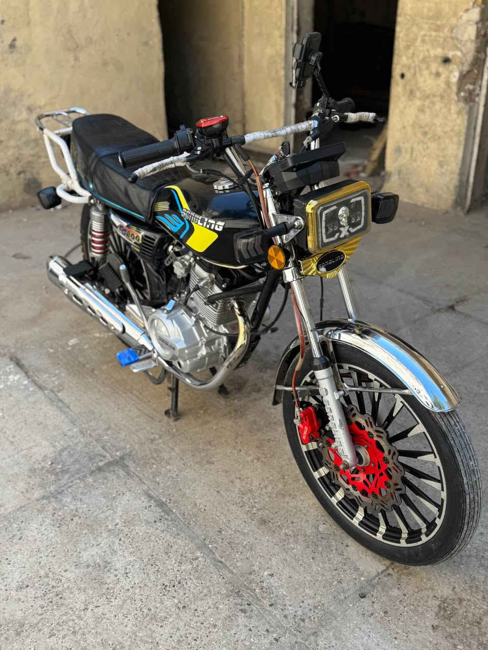 دراجه سونك مديل 25/ًً٥كير مكينه 200سيسييً دراجه زيرو  صار 3اشهر من نازله اوراق كامله بصمتين سوجينً تشغيل عن بعد بصمه بدراجه داخليه شاشه اكترونيه دراجه مكفوله كفاله عامه تجي تاخذه من باب بيتي السعر 750وبيهً مجال مكاني بغداد مدينه الصدر رقم الهاتف *********** بغداد, العراق
