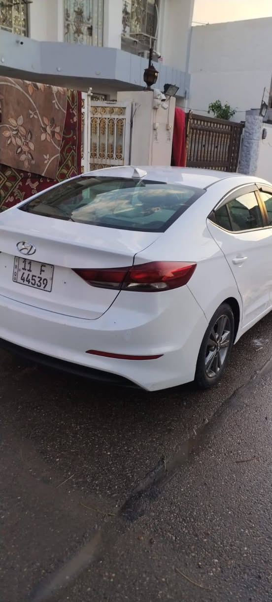 النترا 2018وارد امريكي بيها ٣قطع صبغ السيارة بصمة فتحة كشنات تدفئة اشارة عمياء شاشة بلاد كامرة دوارة داخل بيجي نضام الايكو والسبورت الاتصال ***********
